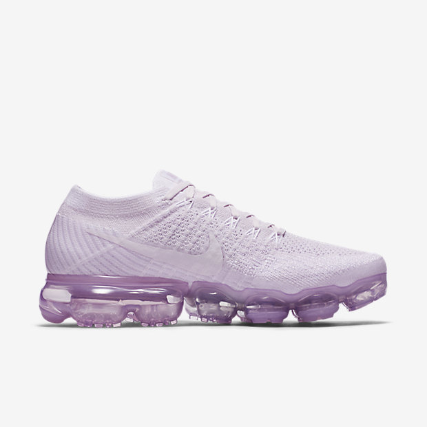 Vapormax lilla 2024